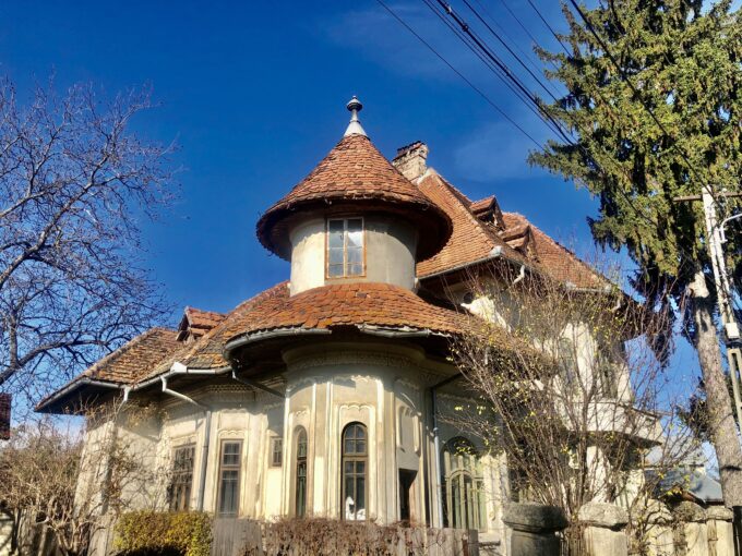 Casa/Vila-Conac Boieresc, Targoviste, Valea Voievozilor